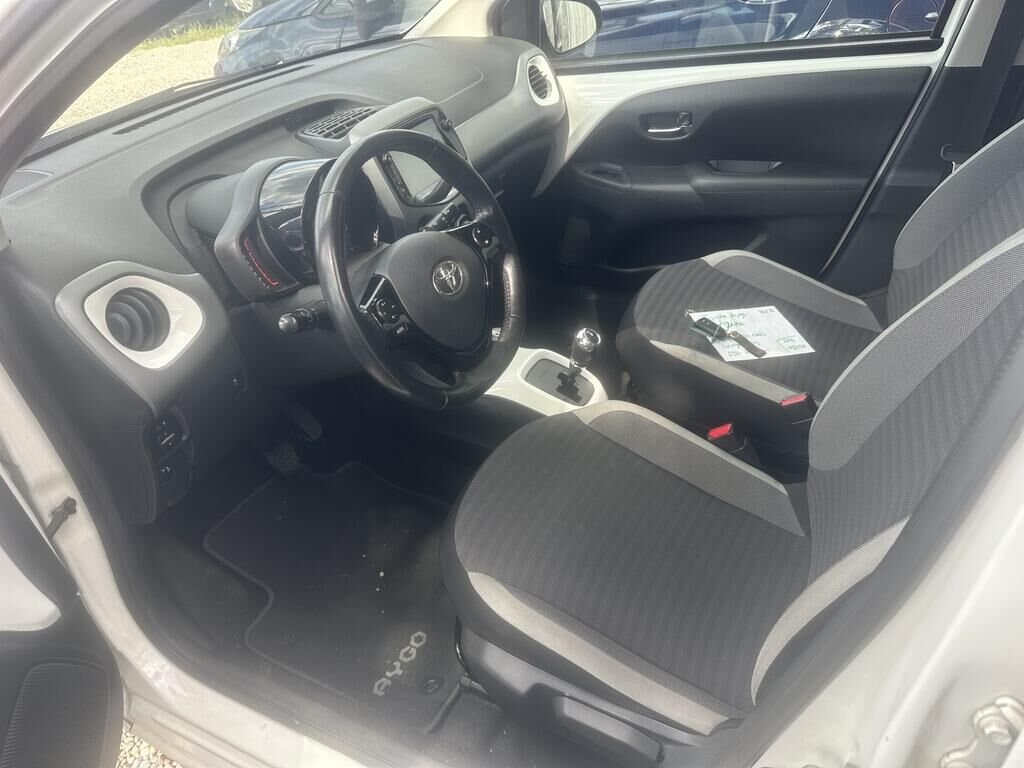 TOYOTA Aygo 1.0 VVT-i X-shift Trend (5-Gang mit Automatic-Funktion)