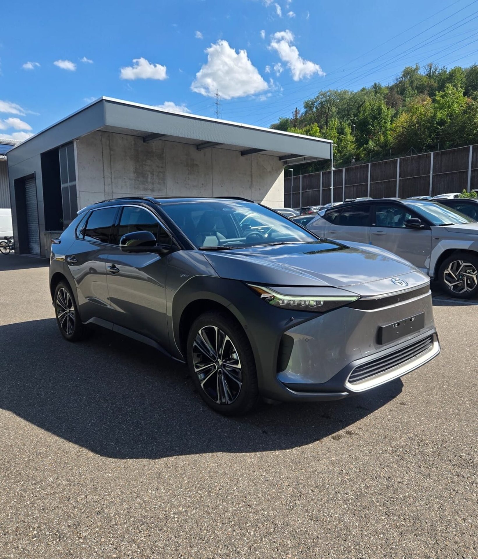 TOYOTA bZ4X Premium AWD