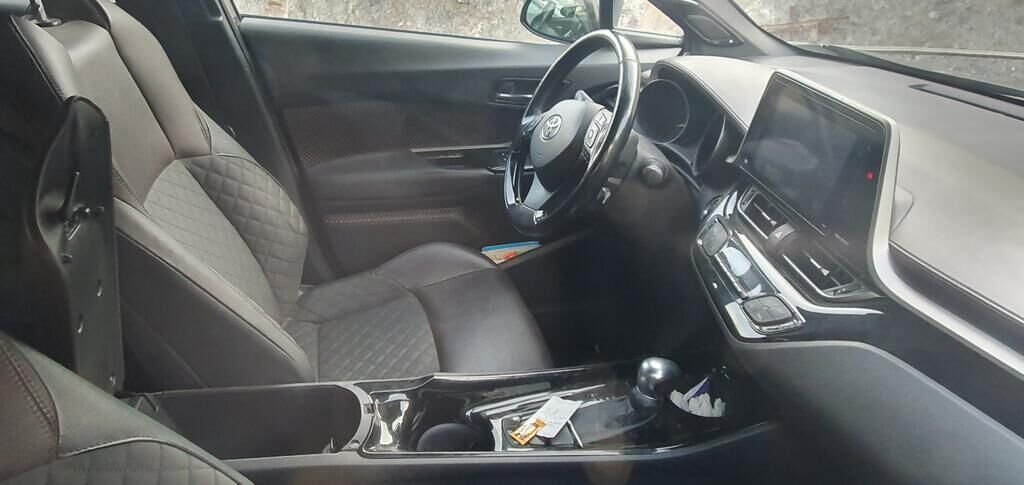 Toyota C-HR (X10)(10.2016->)