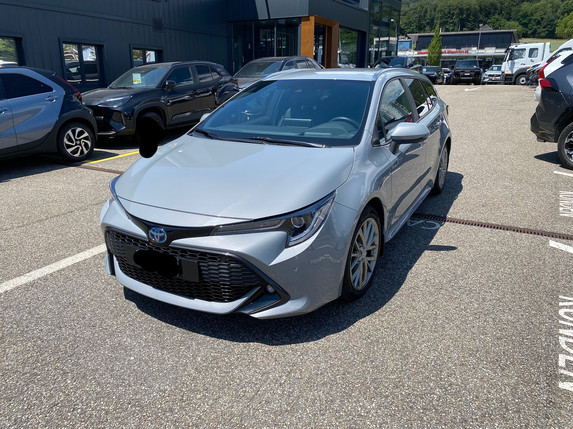 TOYOTA Corolla 1.8Hybrid
