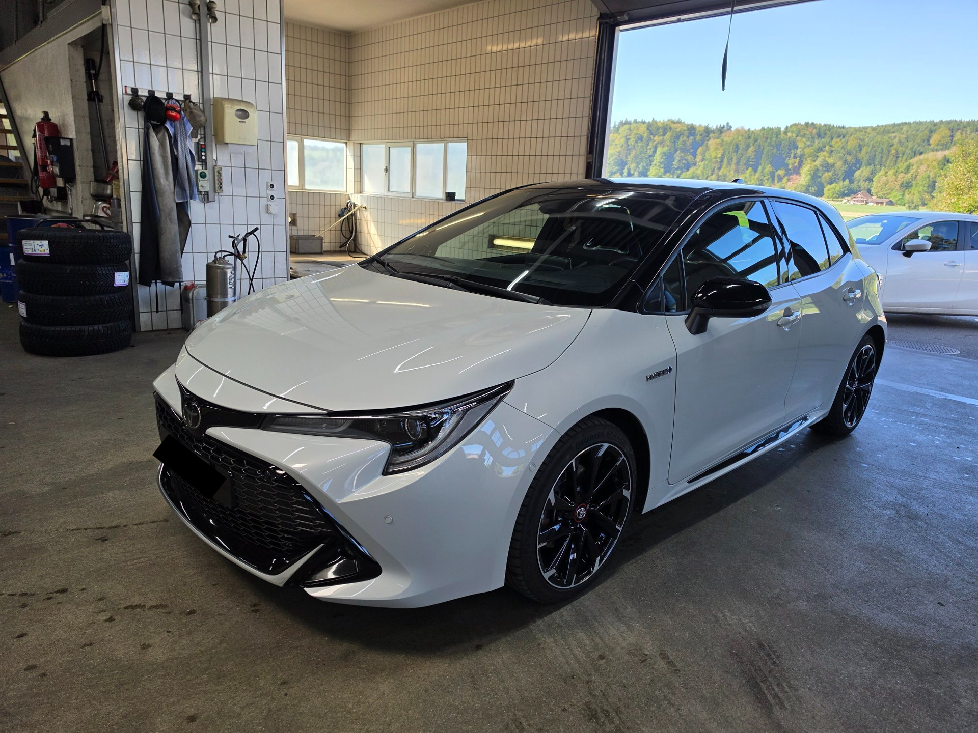 TOYOTA Corolla 2.0Hybrid