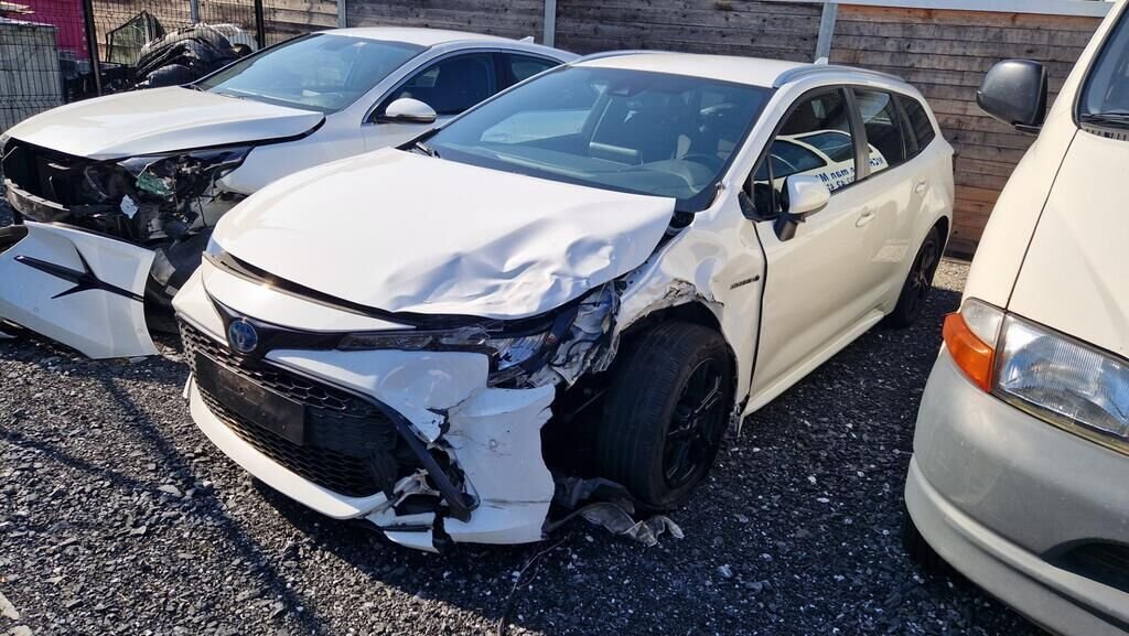 TOYOTA Corolla Touring Sports 1.8 HSD Comfort e-CVT