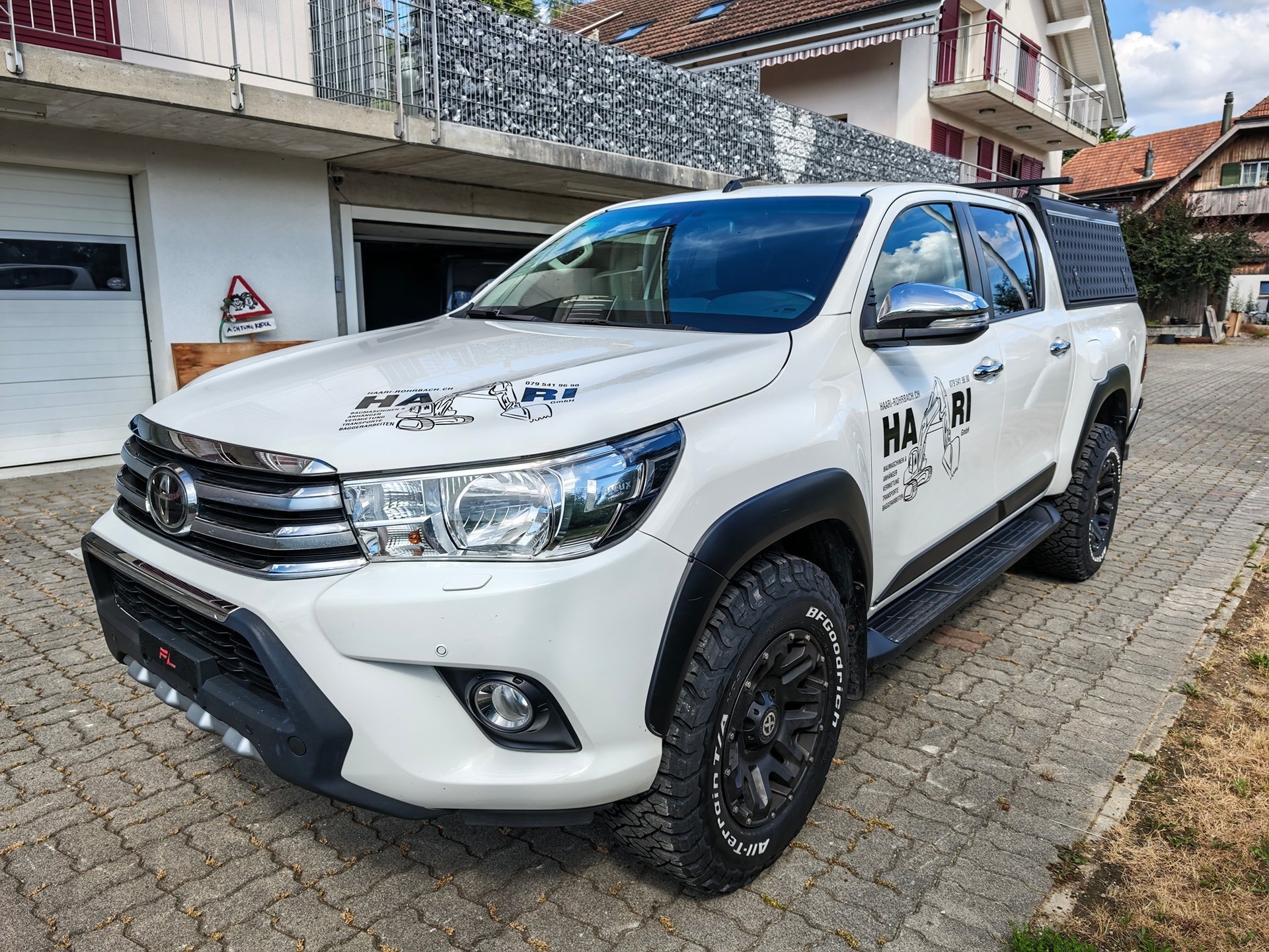 TOYOTA Hilux 2.4D-4D 4x4