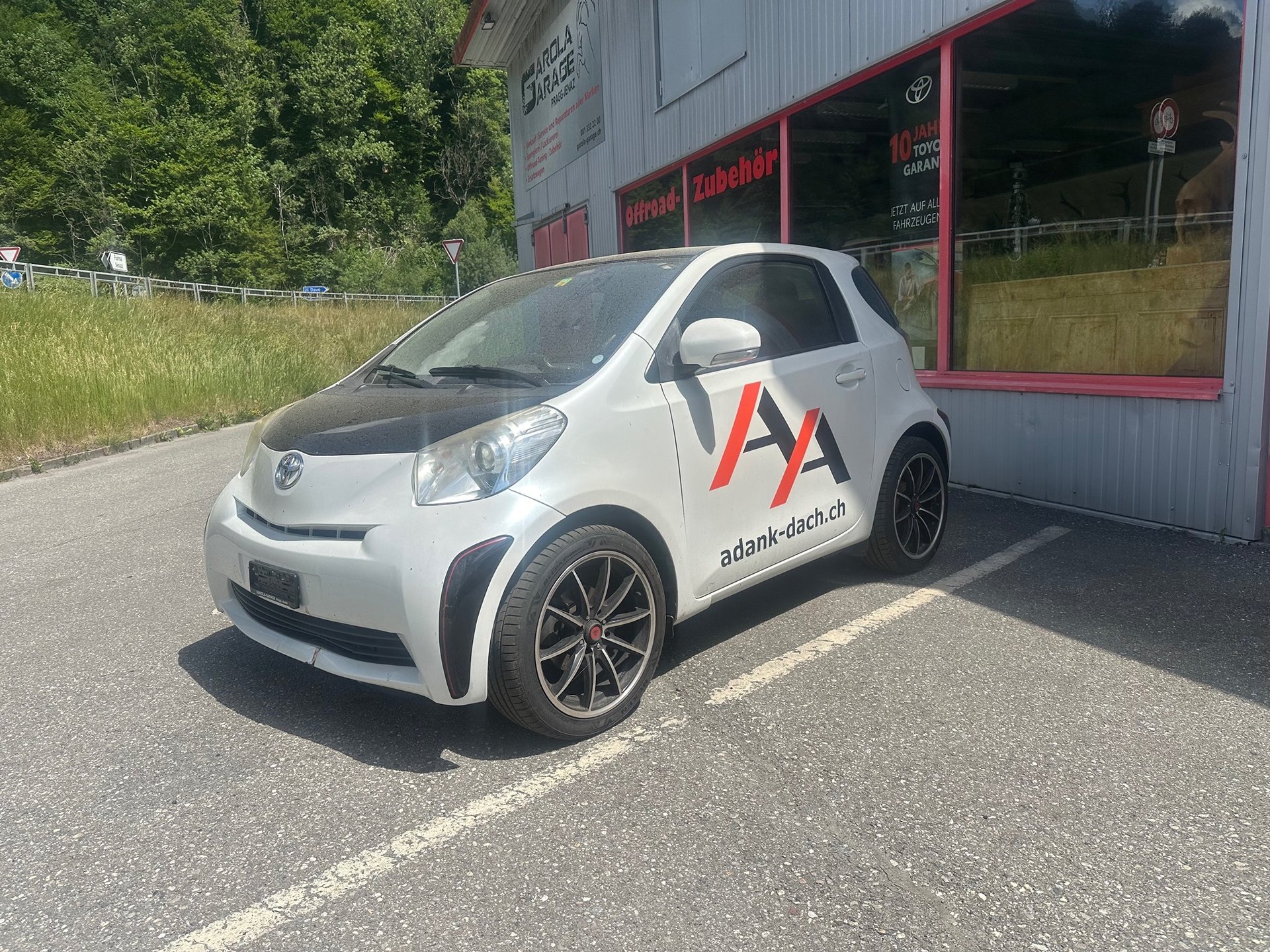 TOYOTA iQ 1.0