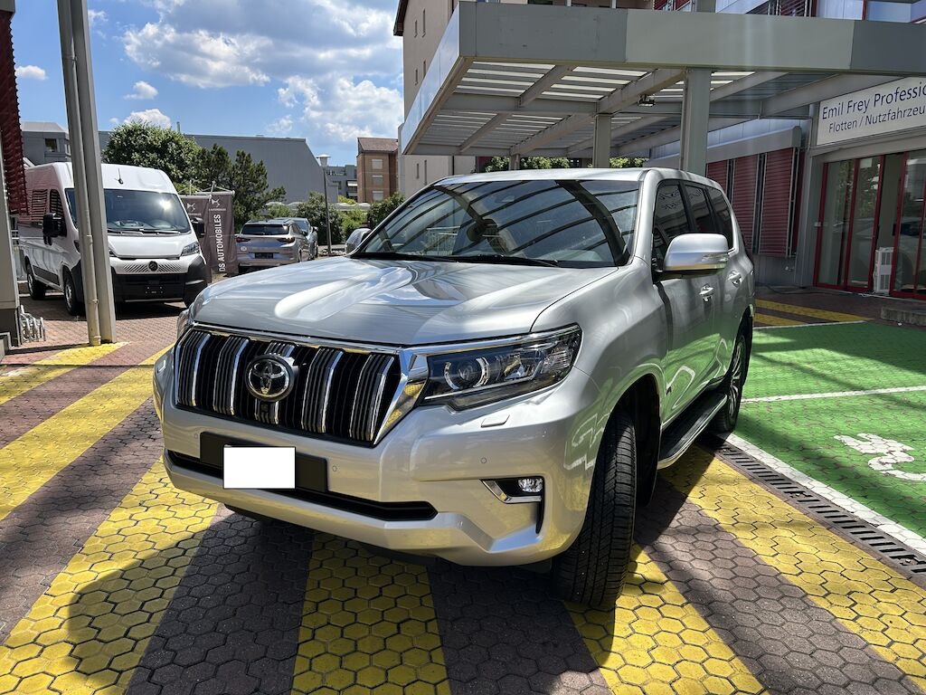 Toyota Land Cruiser