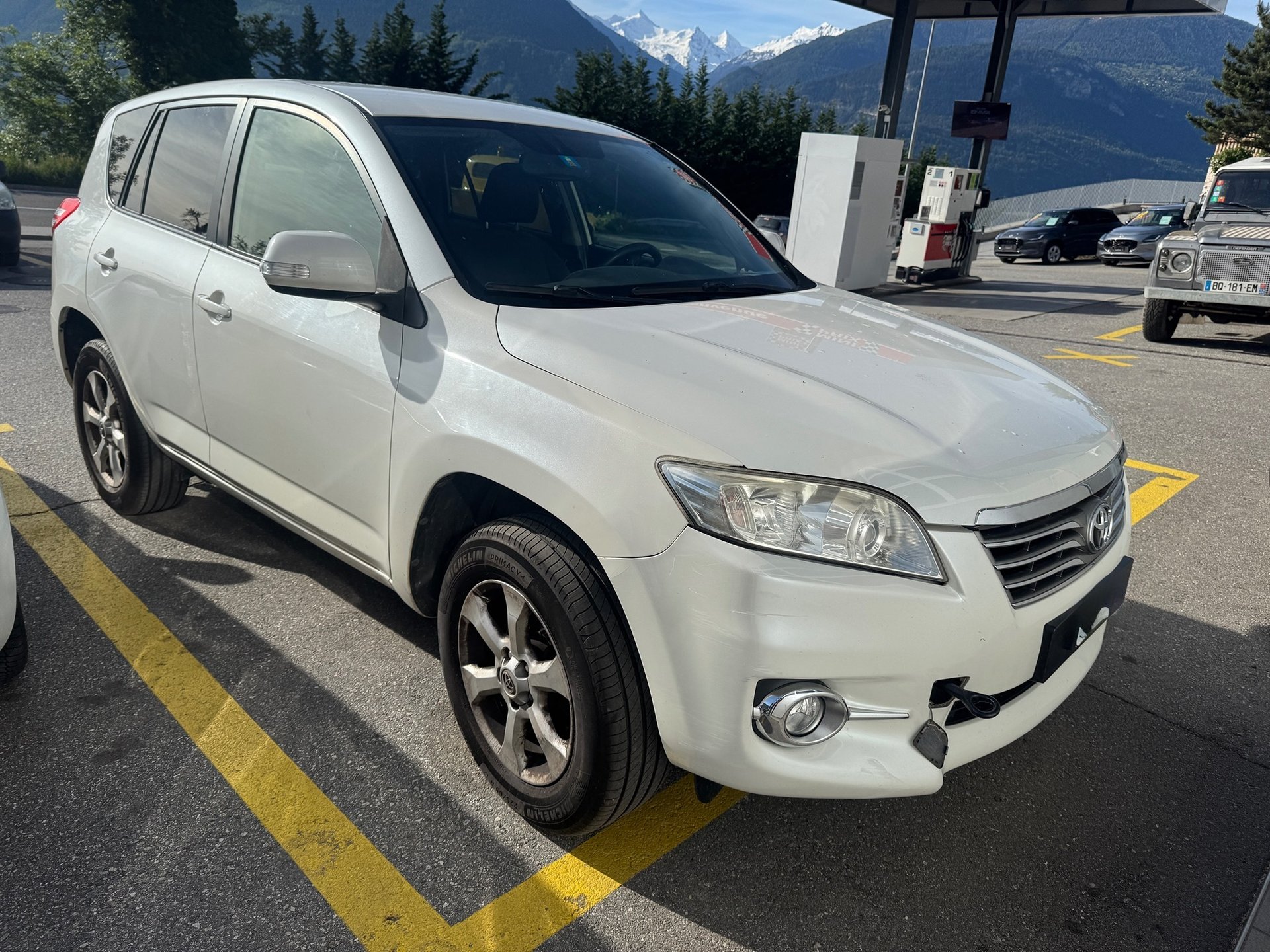TOYOTA RAV 4