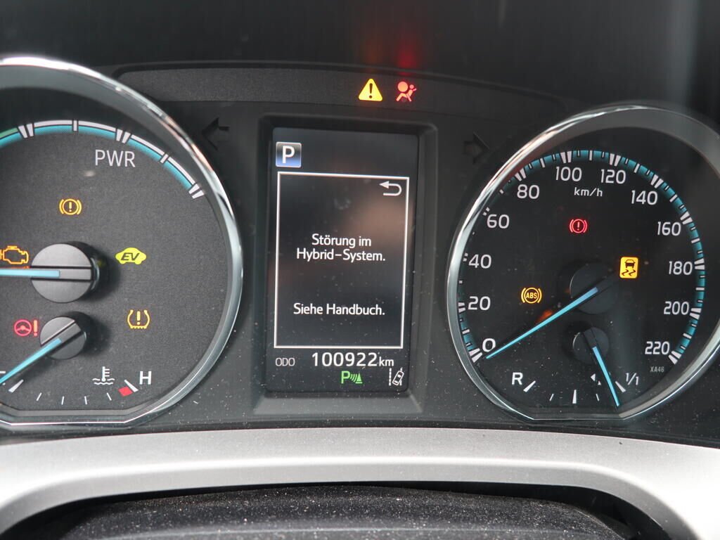 Toyota RAV 4 2.5 Hybrid Trend