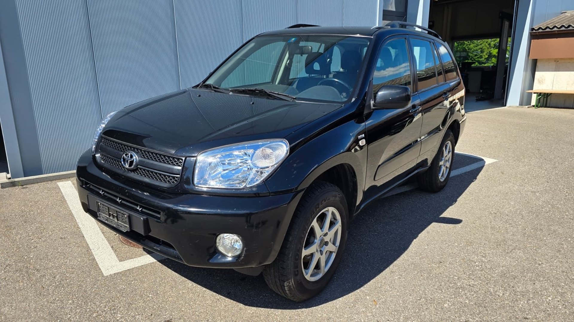 TOYOTA RAV4 2.0
