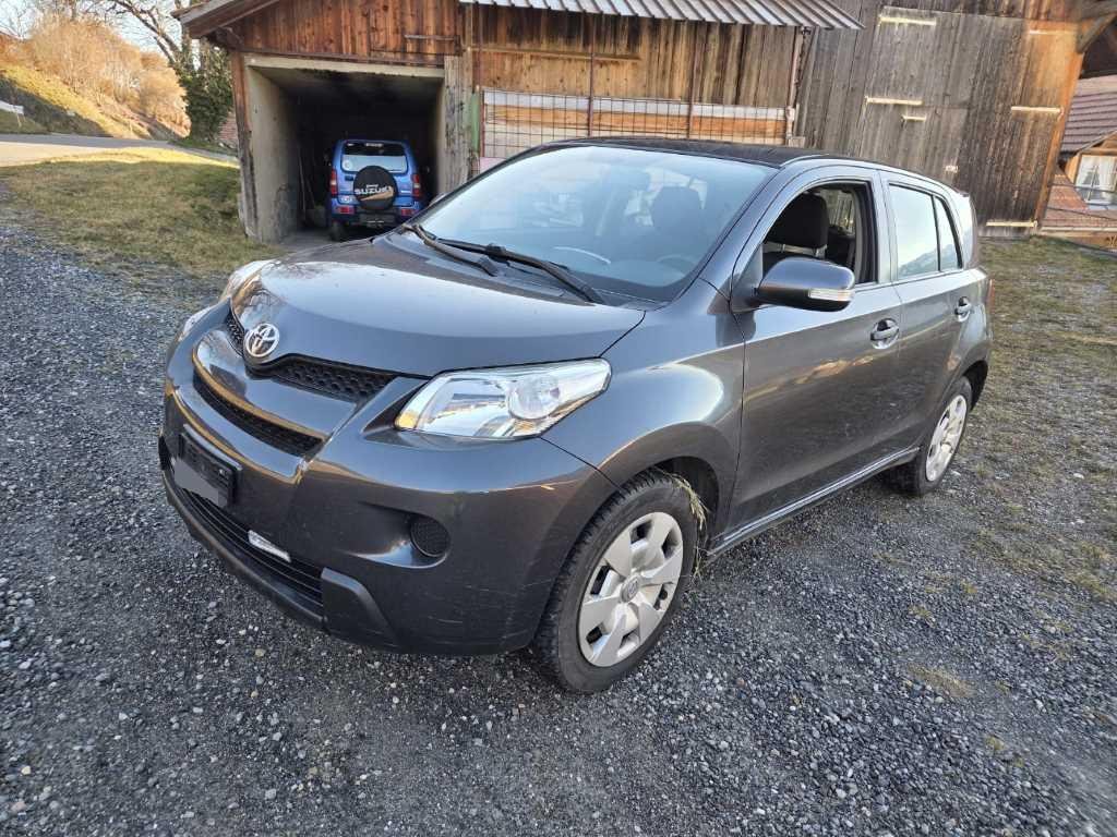 TOYOTA UrbanCr. 1.4D-4D Terra4WD, 90 HP