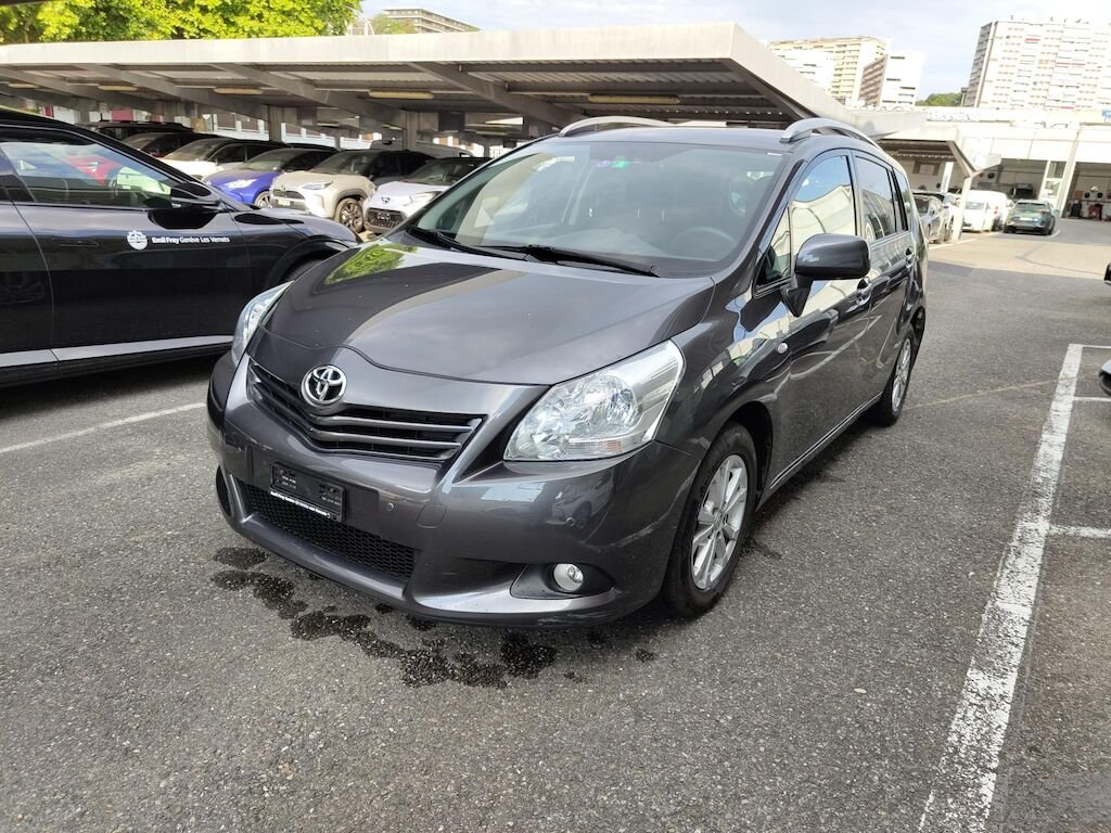 TOYOTA Verso 1.8