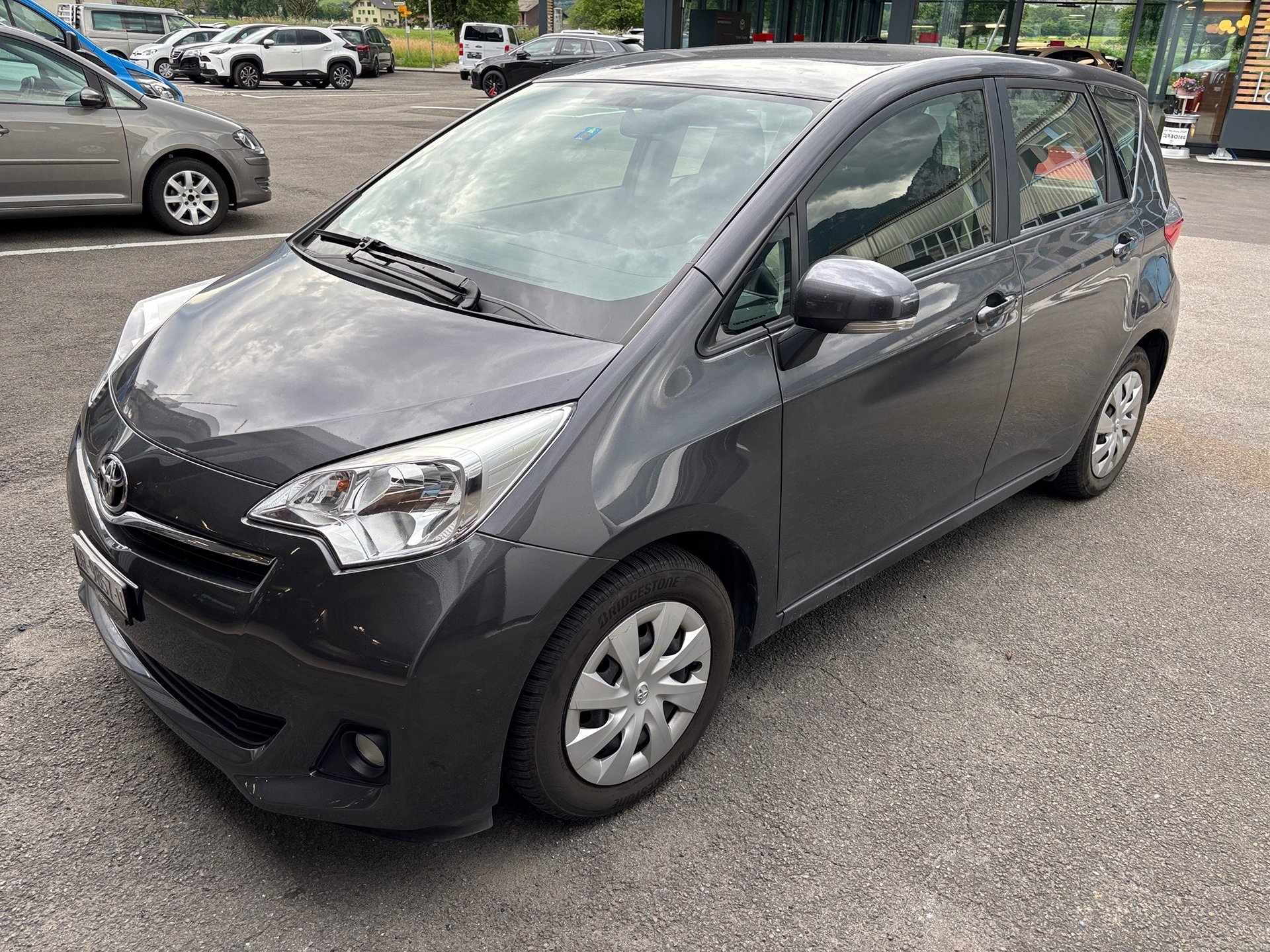 TOYOTA Verso-S 1.33