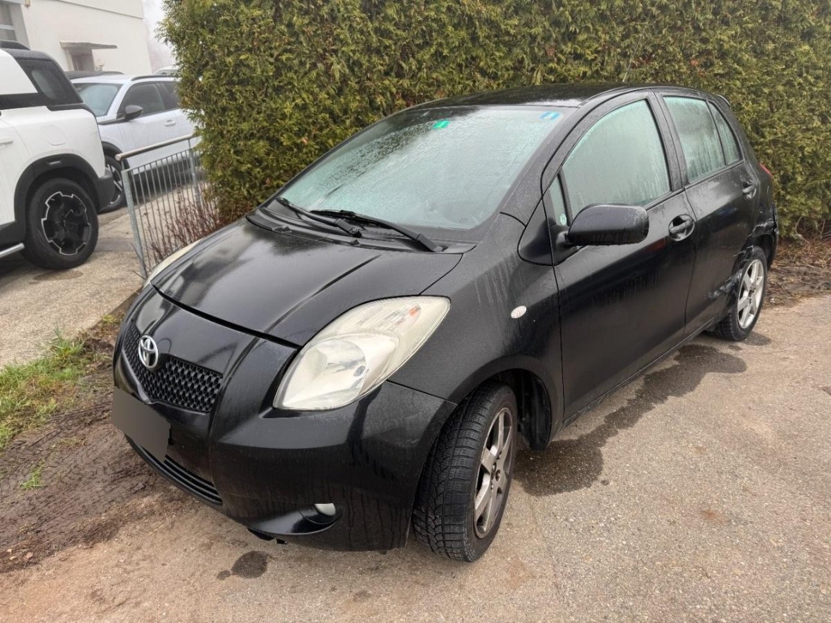 TOYOTA Yaris 1.3 Linea Sol, 87 HP