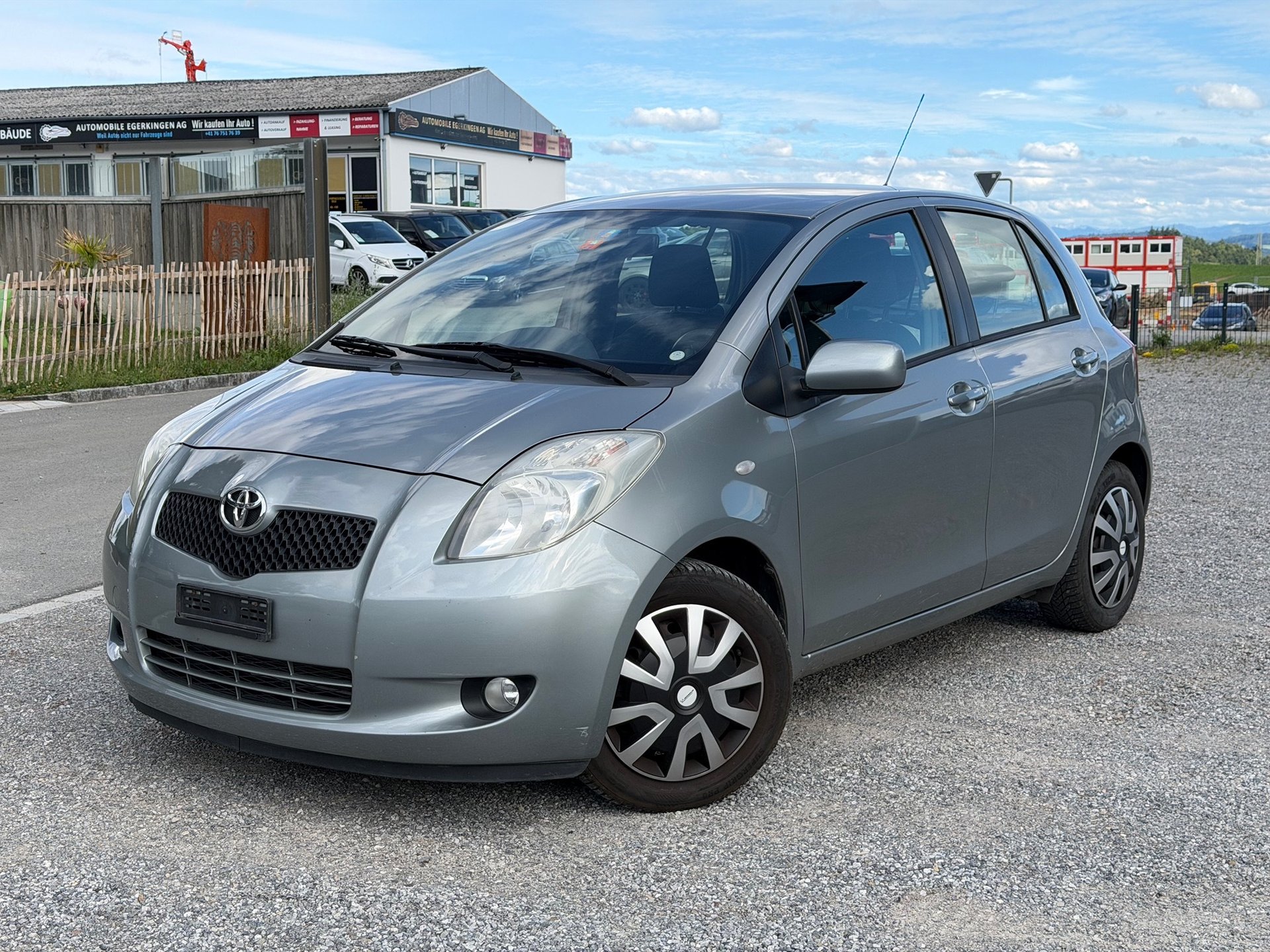 TOYOTA Yaris 1.3 mit MFK
