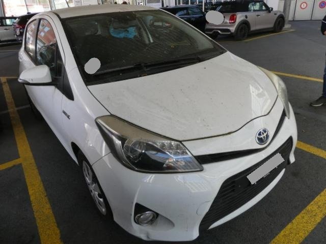 Toyota Yaris 1.5 VVT-i HSD Luna