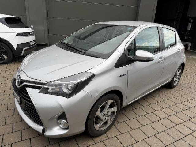 Toyota Yaris 1.5 VVT-i HSD Luna
