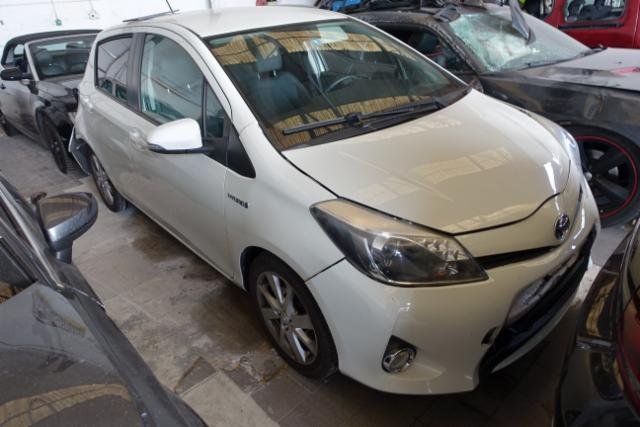 Toyota Yaris 1.5 VVT-i HSD Sol