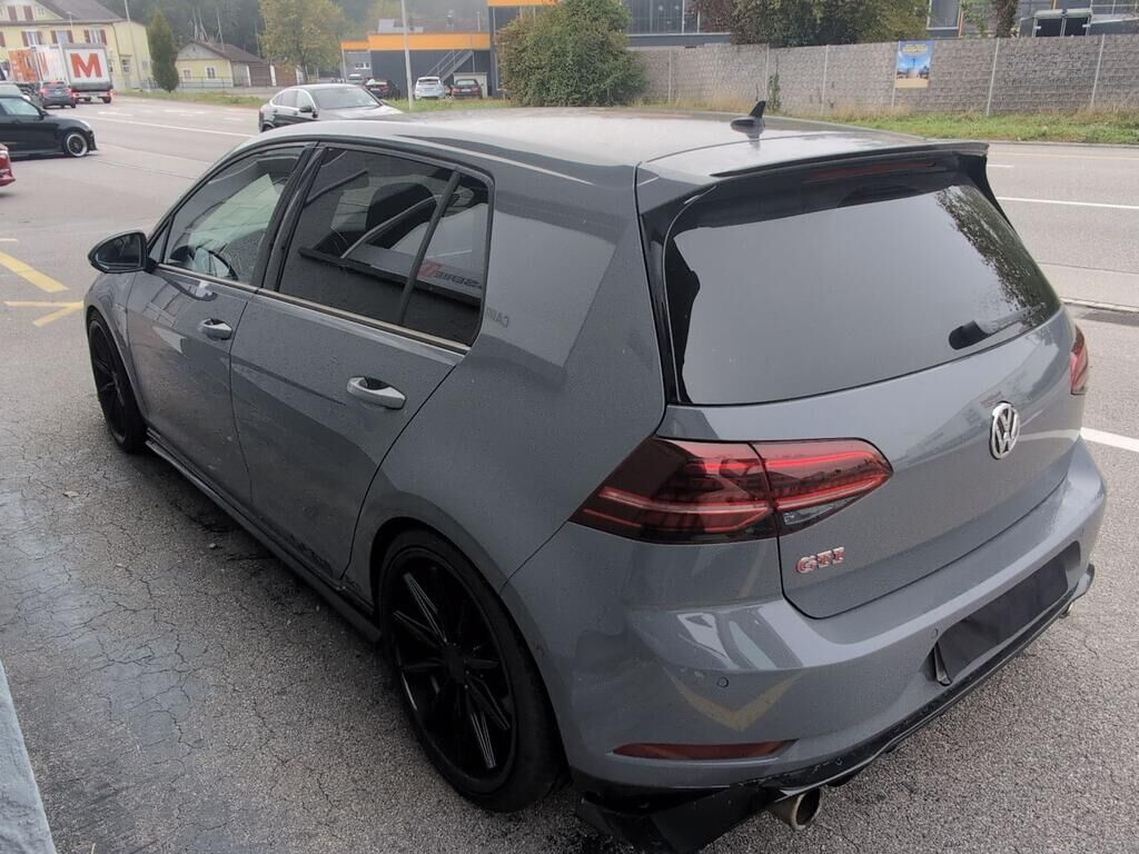 Volkswagen Golf VII GTI TCR