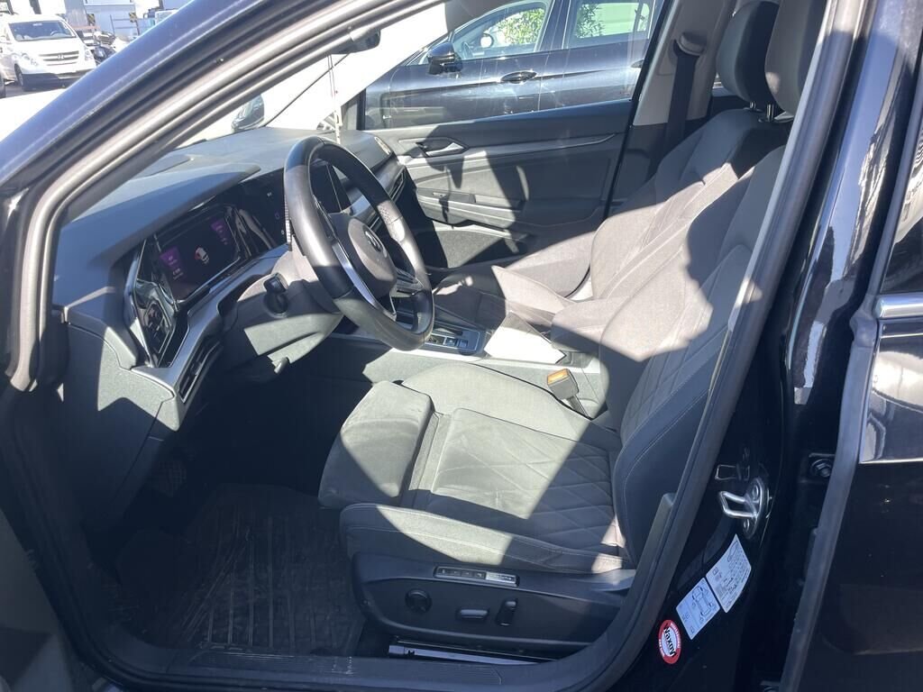 Volkswagen Golf VIII