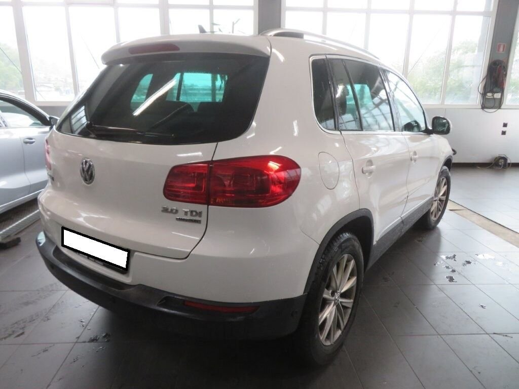 Volkswagen Tiguan - 4 motion