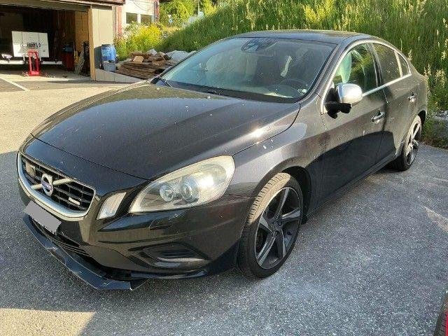 Volvo S60 T6 AWD R-DESIGN Limousine