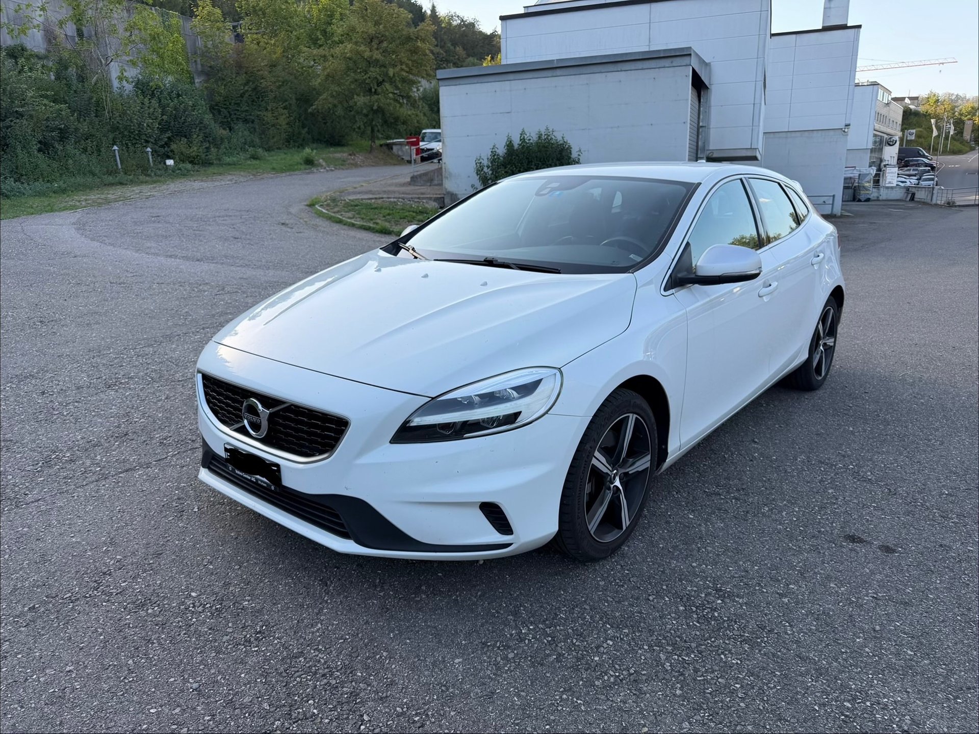 VOLVO V40 D3