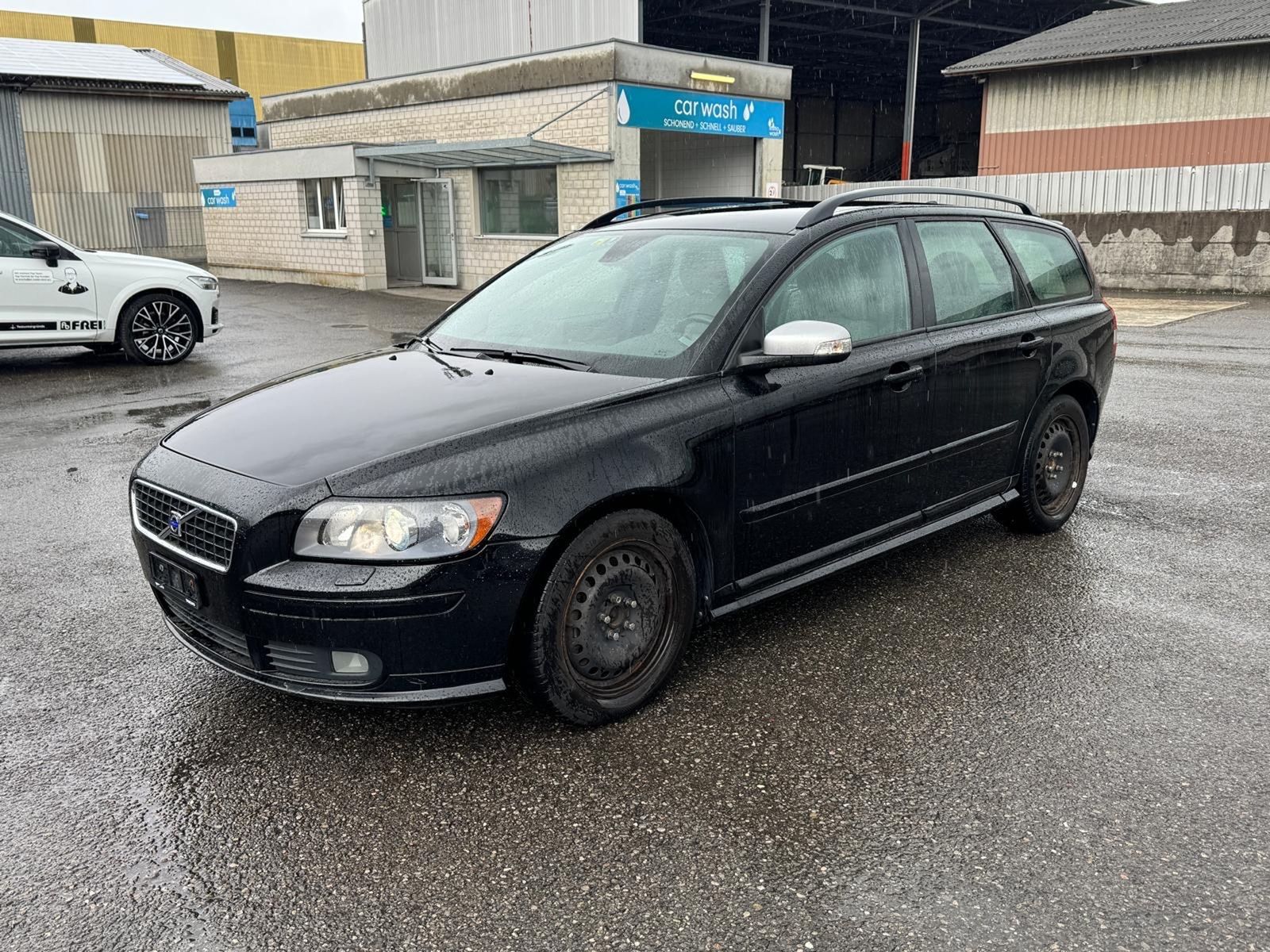 VOLVO V50 T5