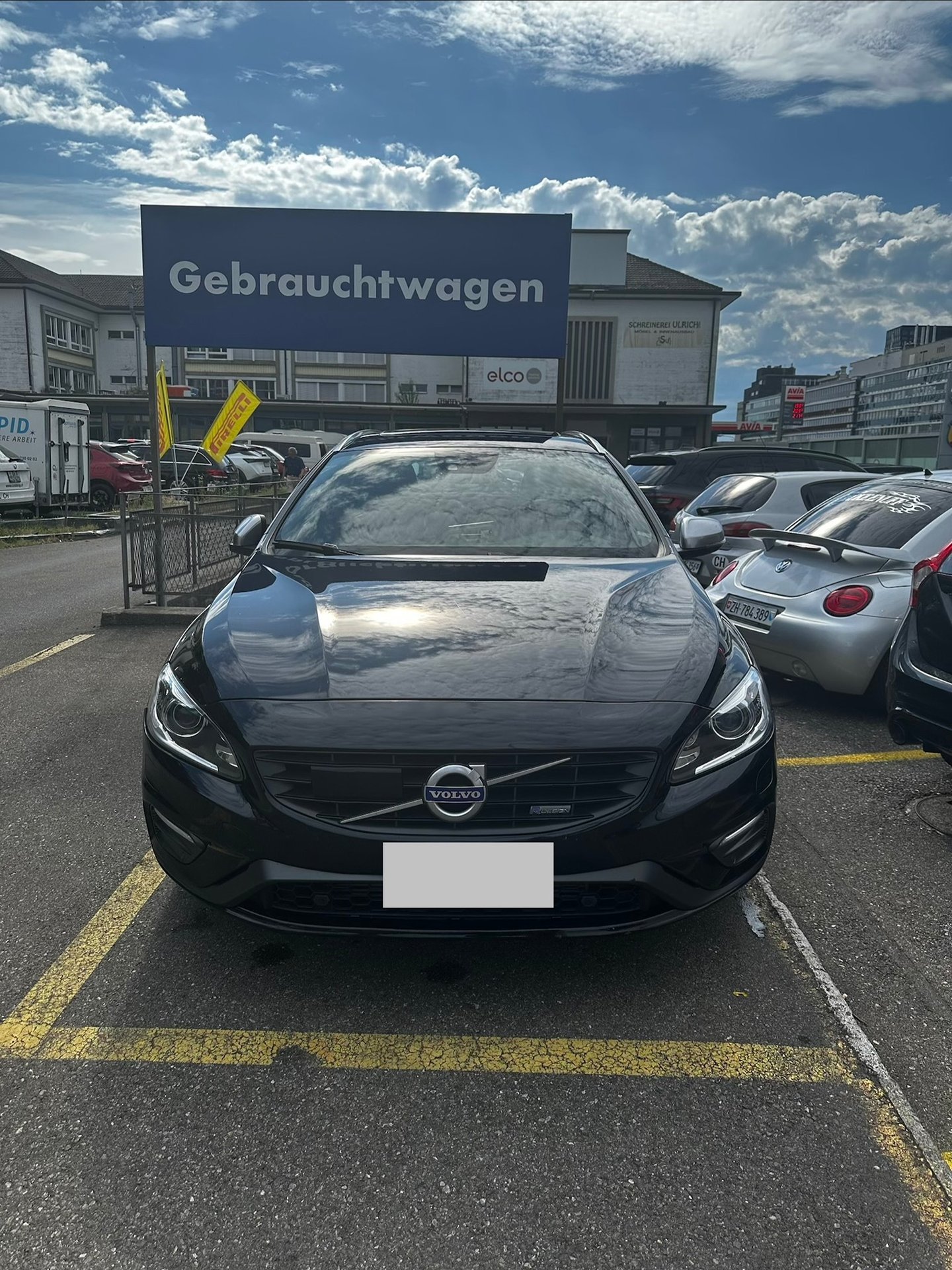 VOLVO V60 D4