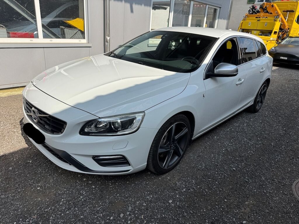 VOLVO V60 D4 AWD