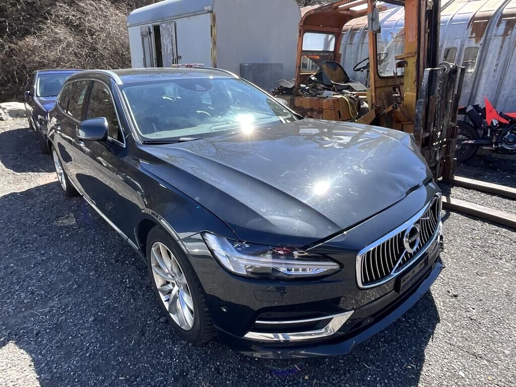 Volvo V90