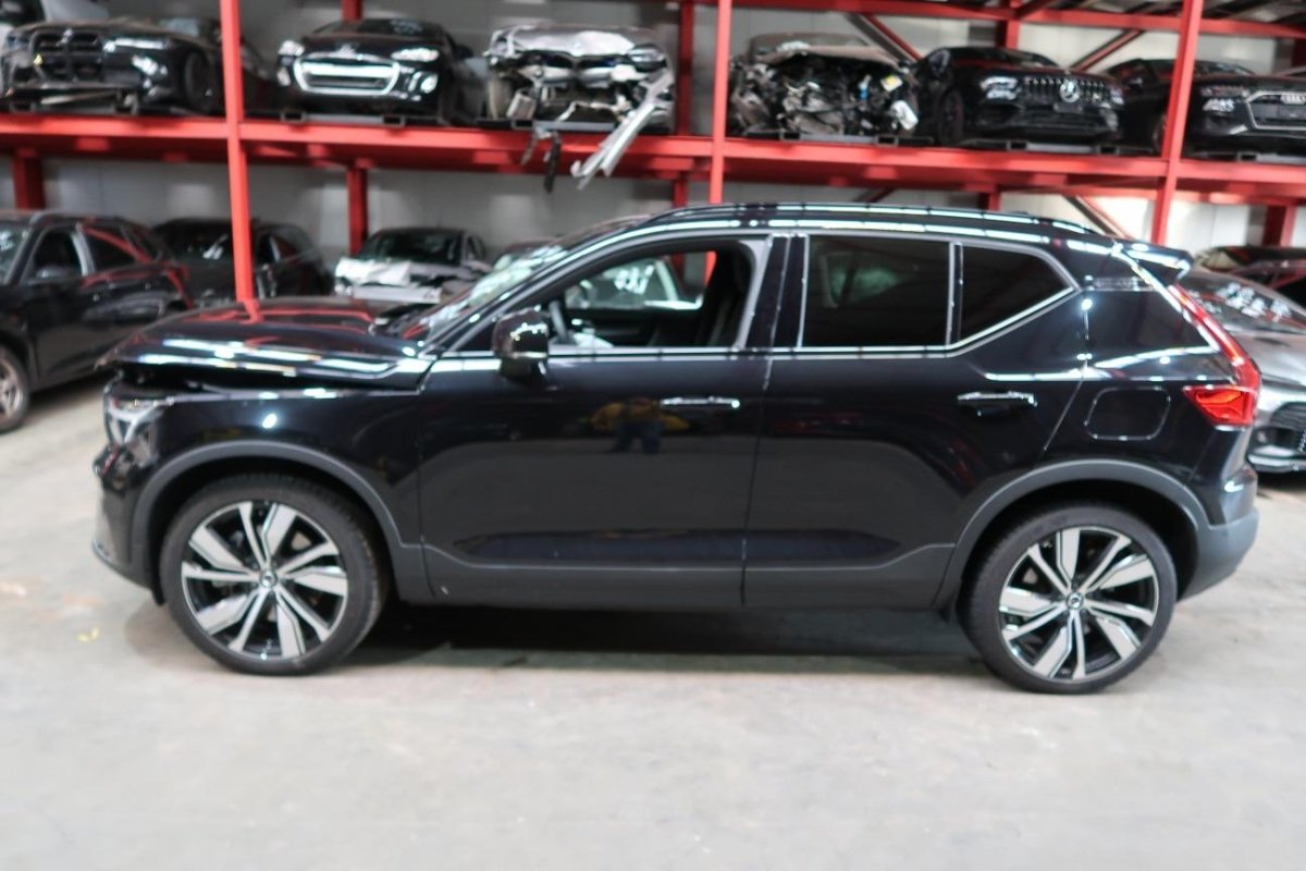 VOLVO XC40 P8 AWD Elec Ultimate, 408 HP