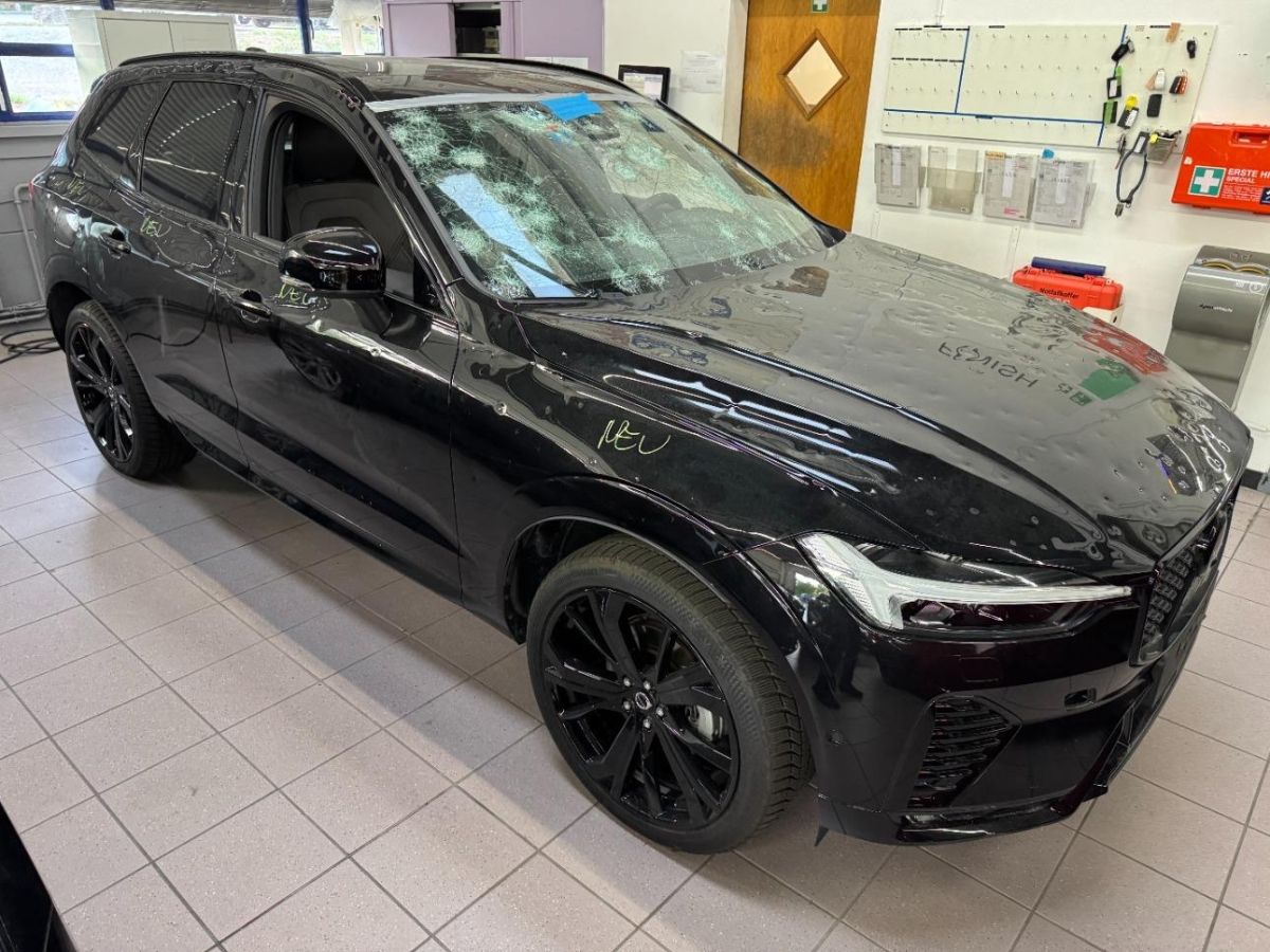 Volvo XC60  B5 AWD 2.0, 250 HP