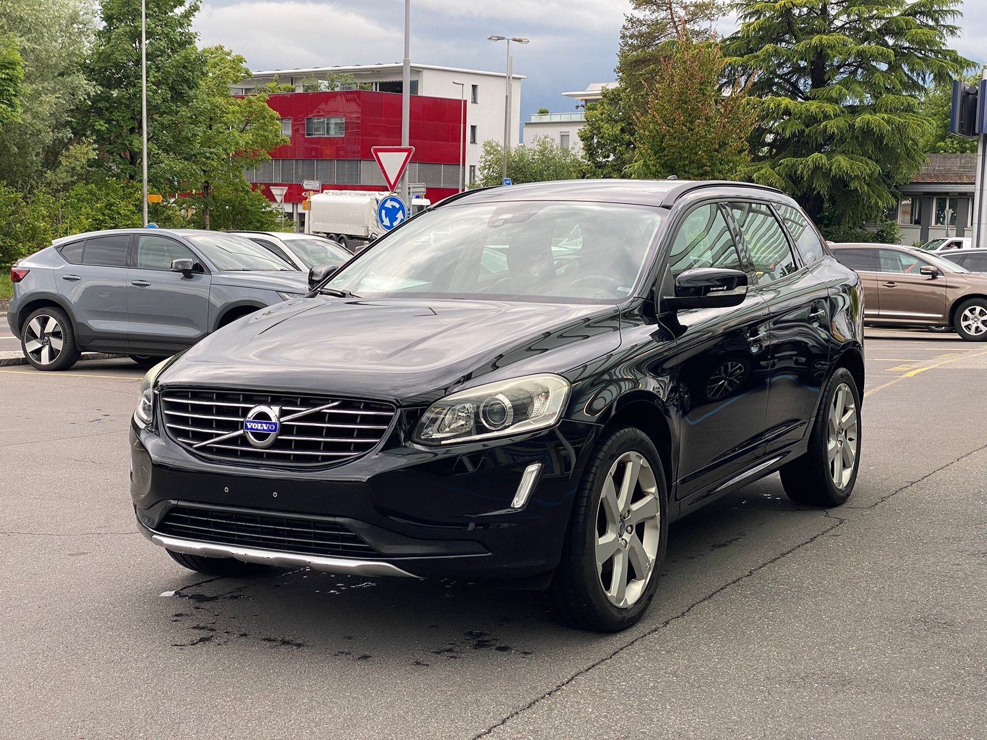 VOLVO XC60 D4 AWD