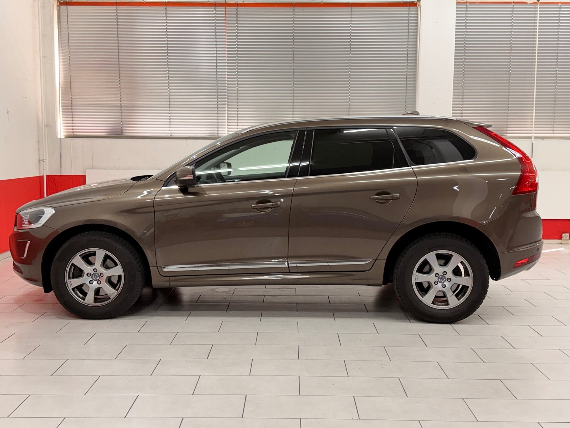 VOLVO XC60 D5 AWD