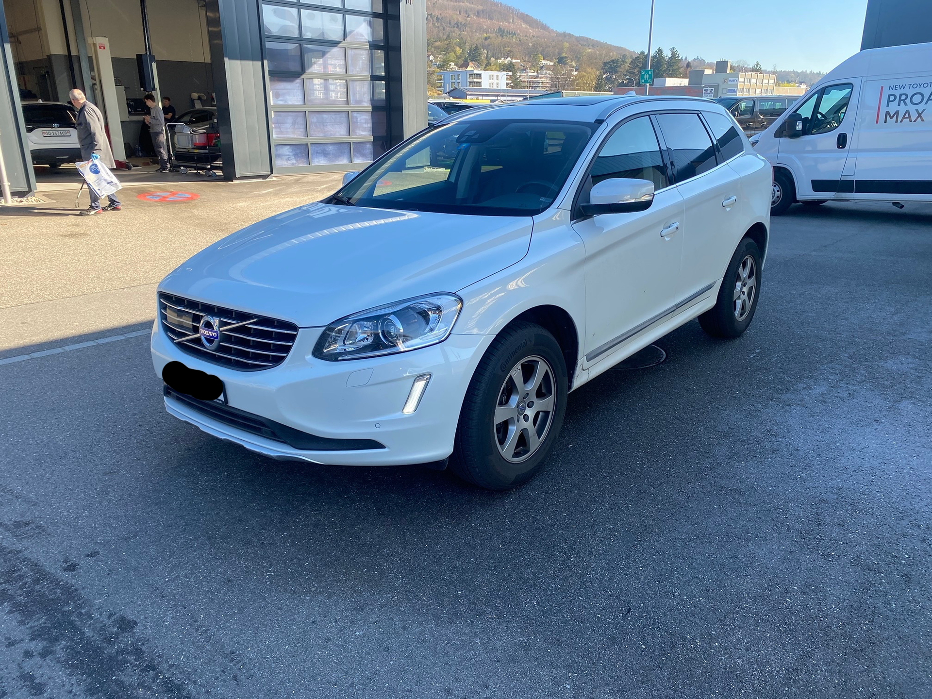 VOLVO XC60 T5