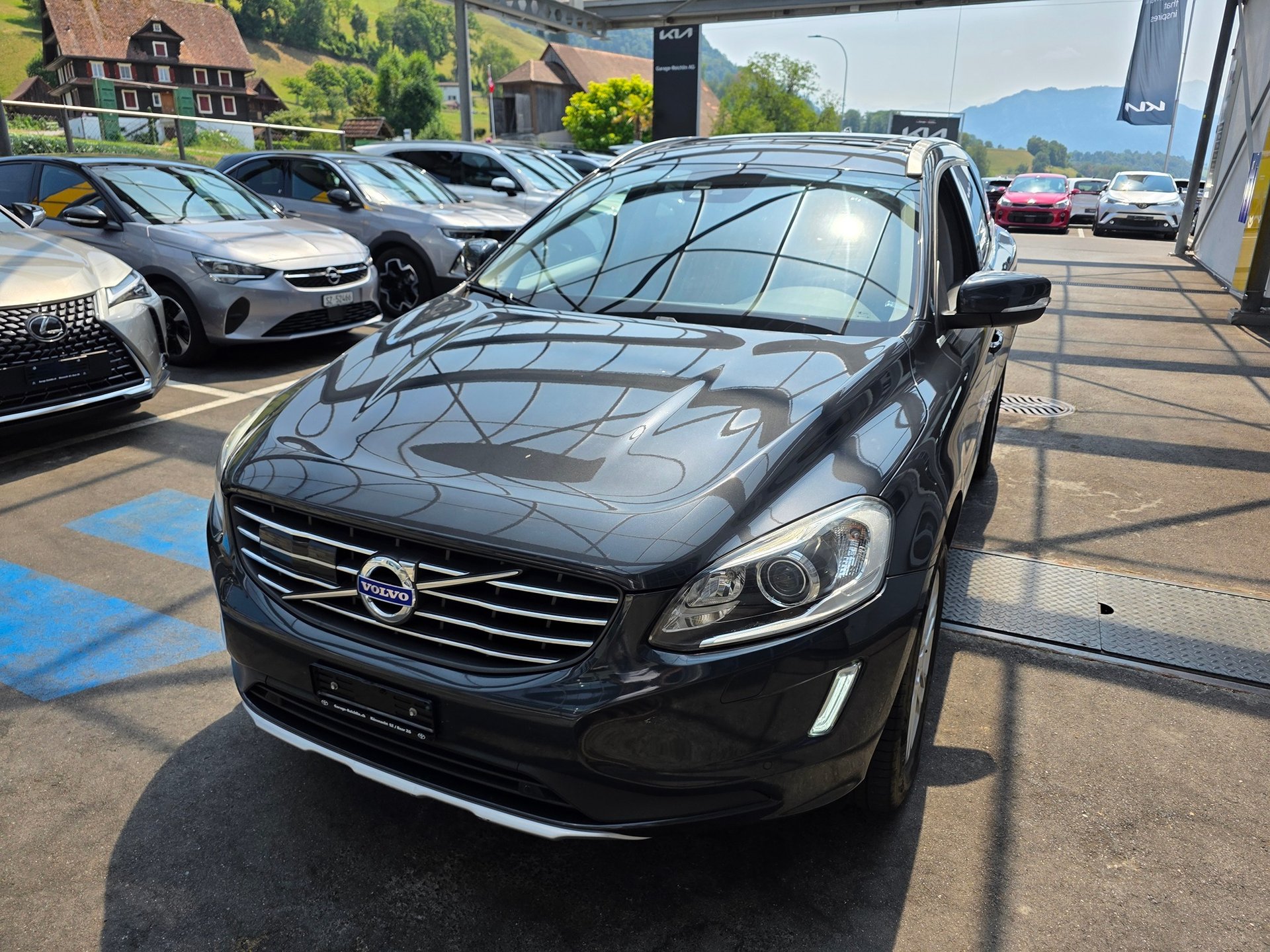 VOLVO XC60 T5