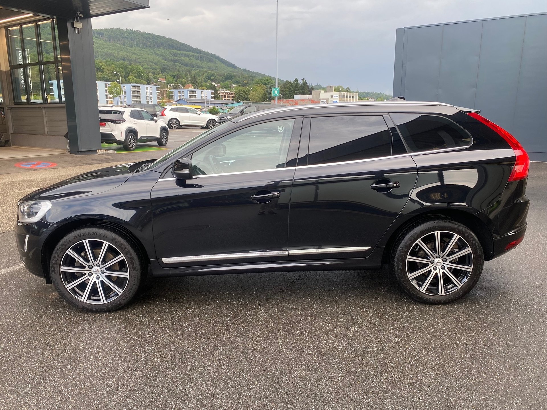 VOLVO XC60 T5 Summum