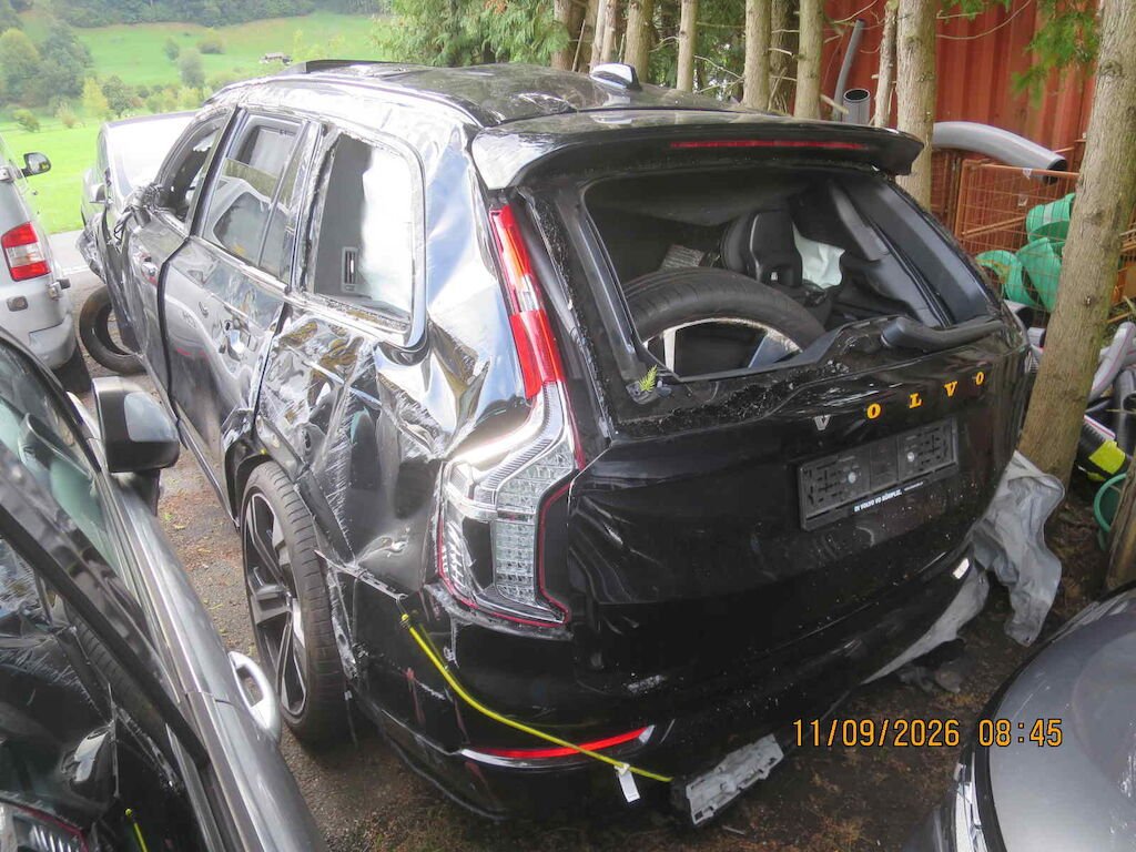 VOLVO XC90 T8 EAWD R-DESIGN