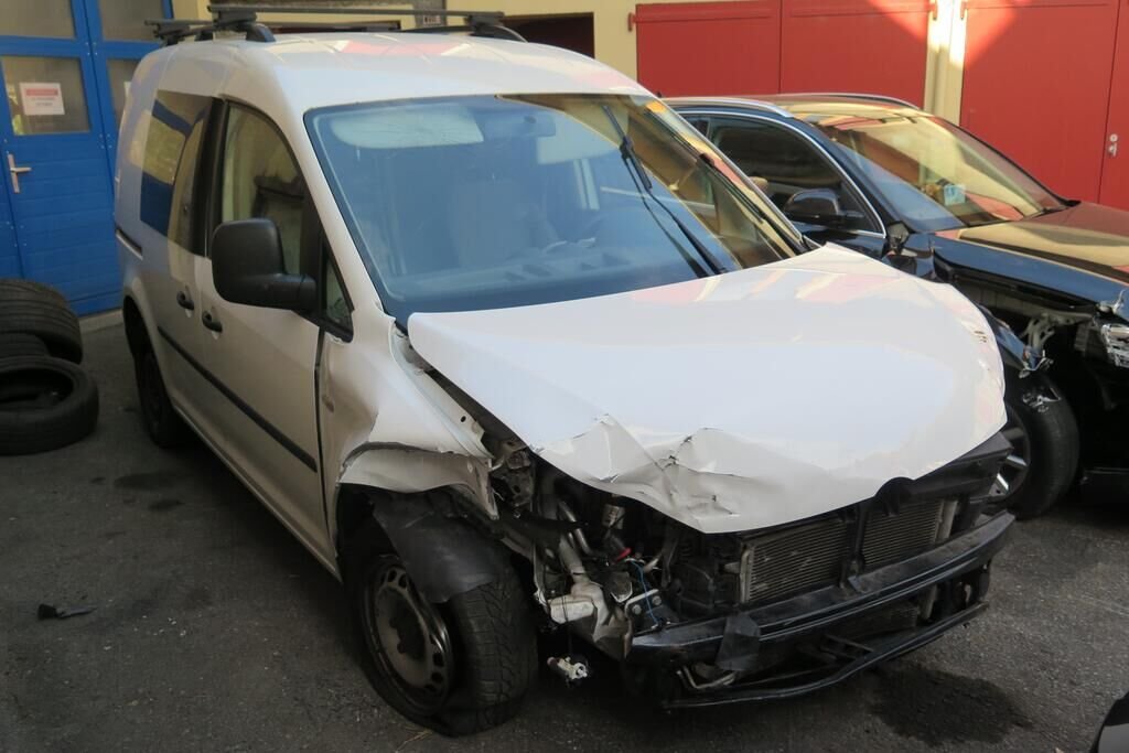 VW Caddy 1,6 TDI 102