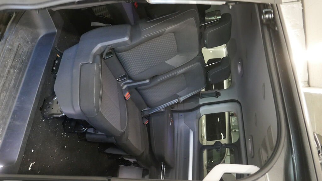 VW Caravelle