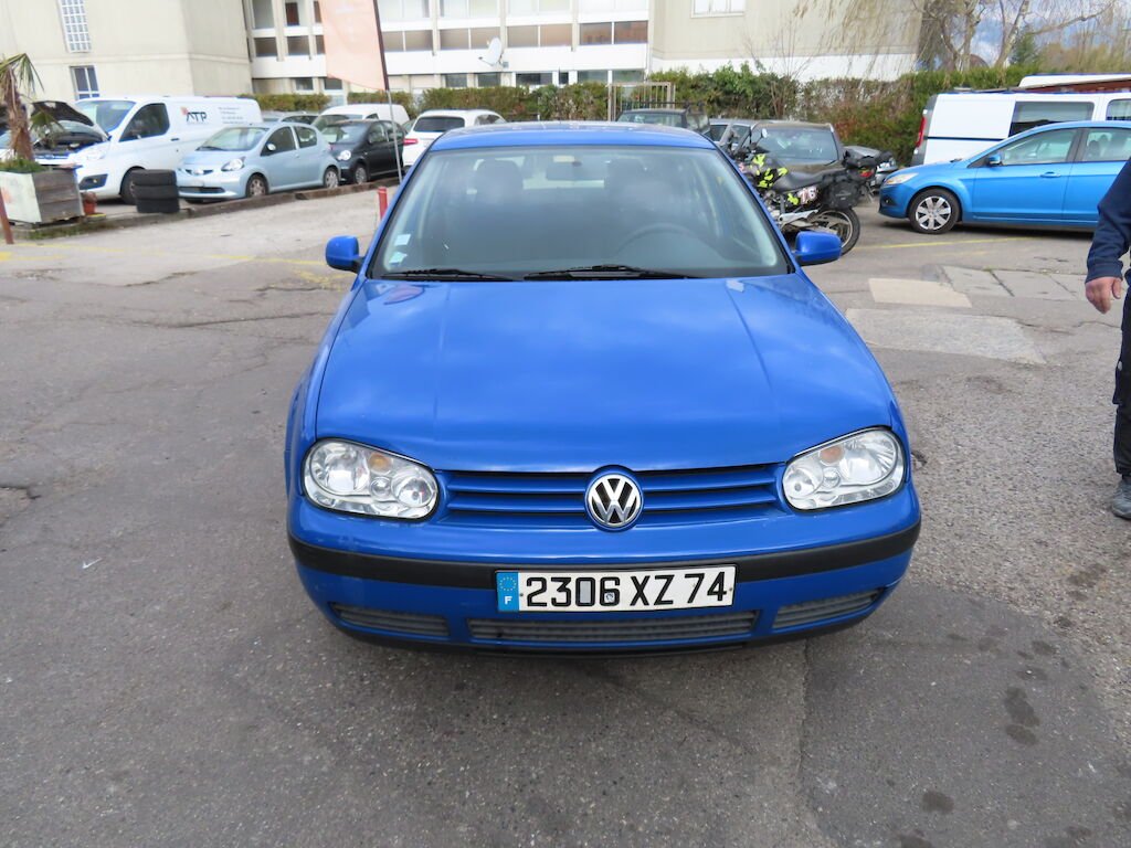 VW GOLF 1.6