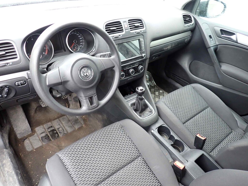 VW GOLF (5K) TRENDLINE