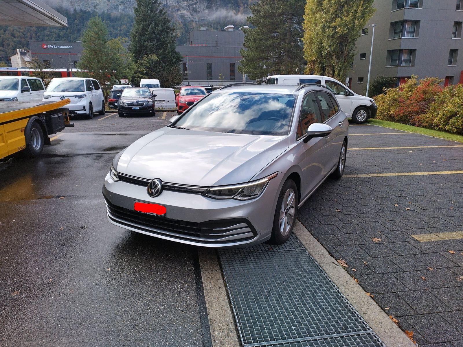 VW Golf 8 V 1.0 TSI
