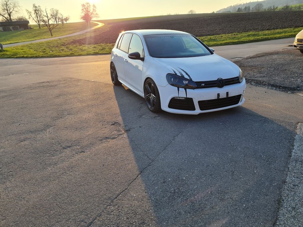 VW Golf R VI 270PS