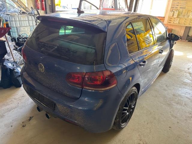 VW Golf VI 2.0 TSI R 4motion