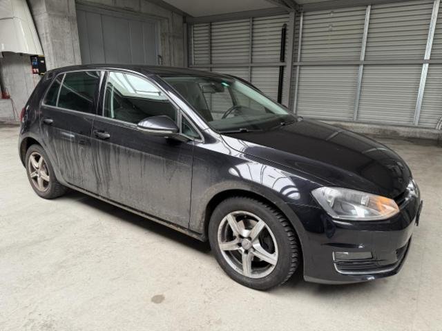 VW Golf VII 2.0 TDI Highline 4m