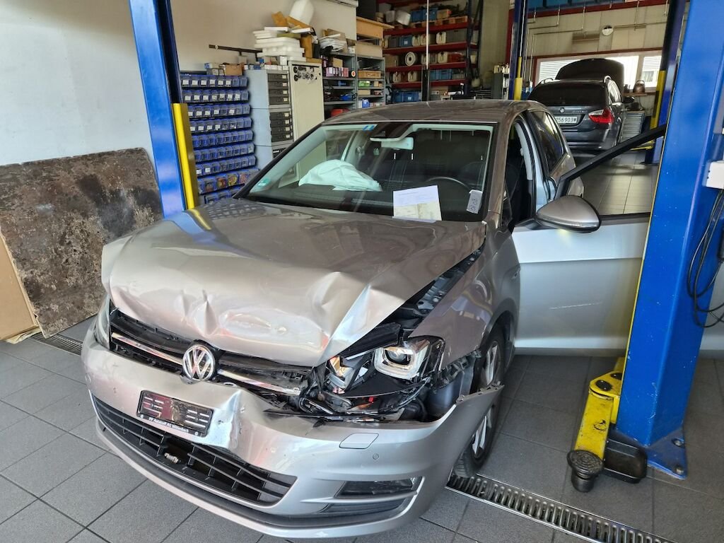 VW Golf VII 2.0 TDI Lounge 4m