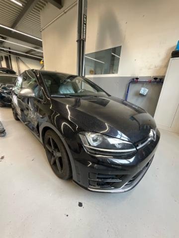 VW Golf VII 2.0 TSI R DSG 4motion