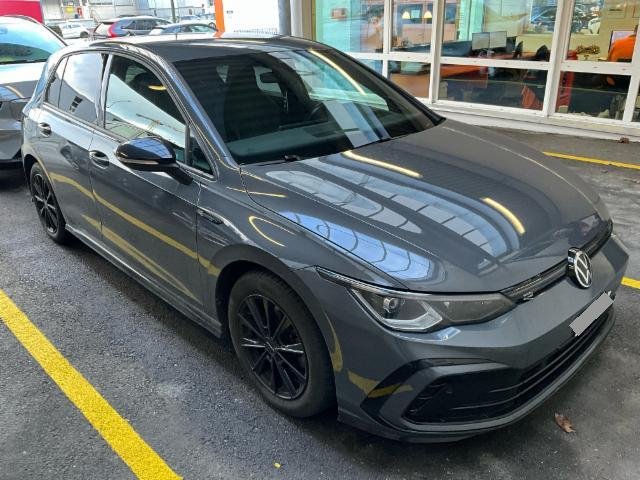 VW Golf VIII 1.5 eTSI R-Line DSG