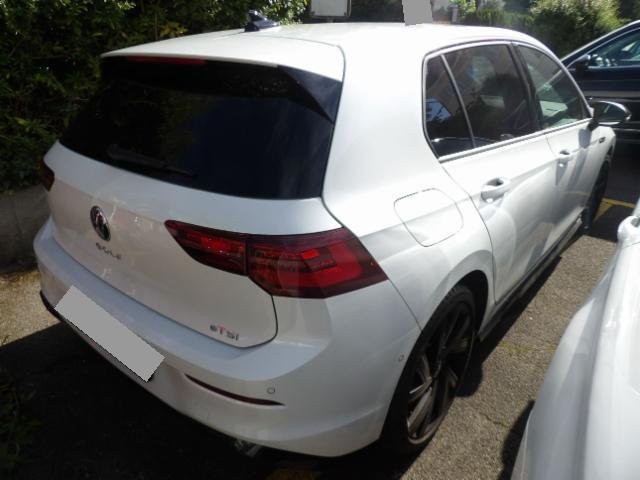 VW Golf VIII 1.5 eTSI R-Line DSG