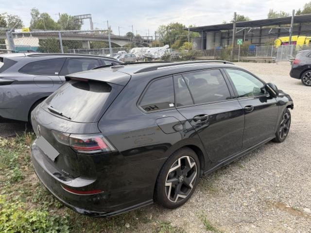 VW Golf VIII Variant 2.0 TSI R-Line DSG 4motion